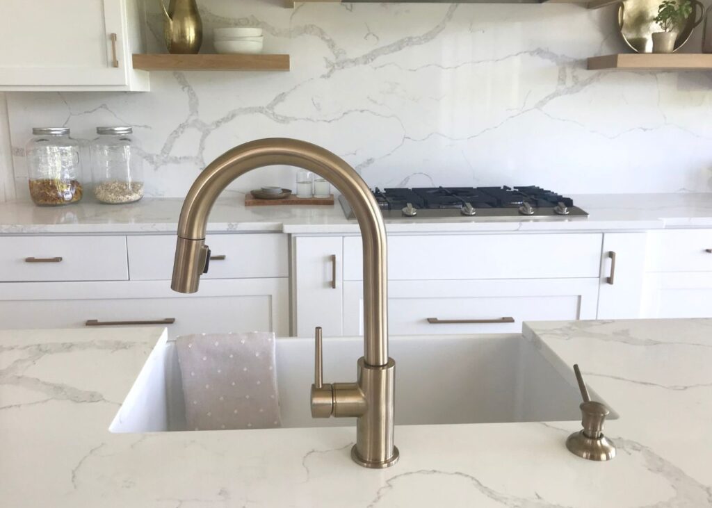 How to Choose the Right Quartz Style for Your Kitchen